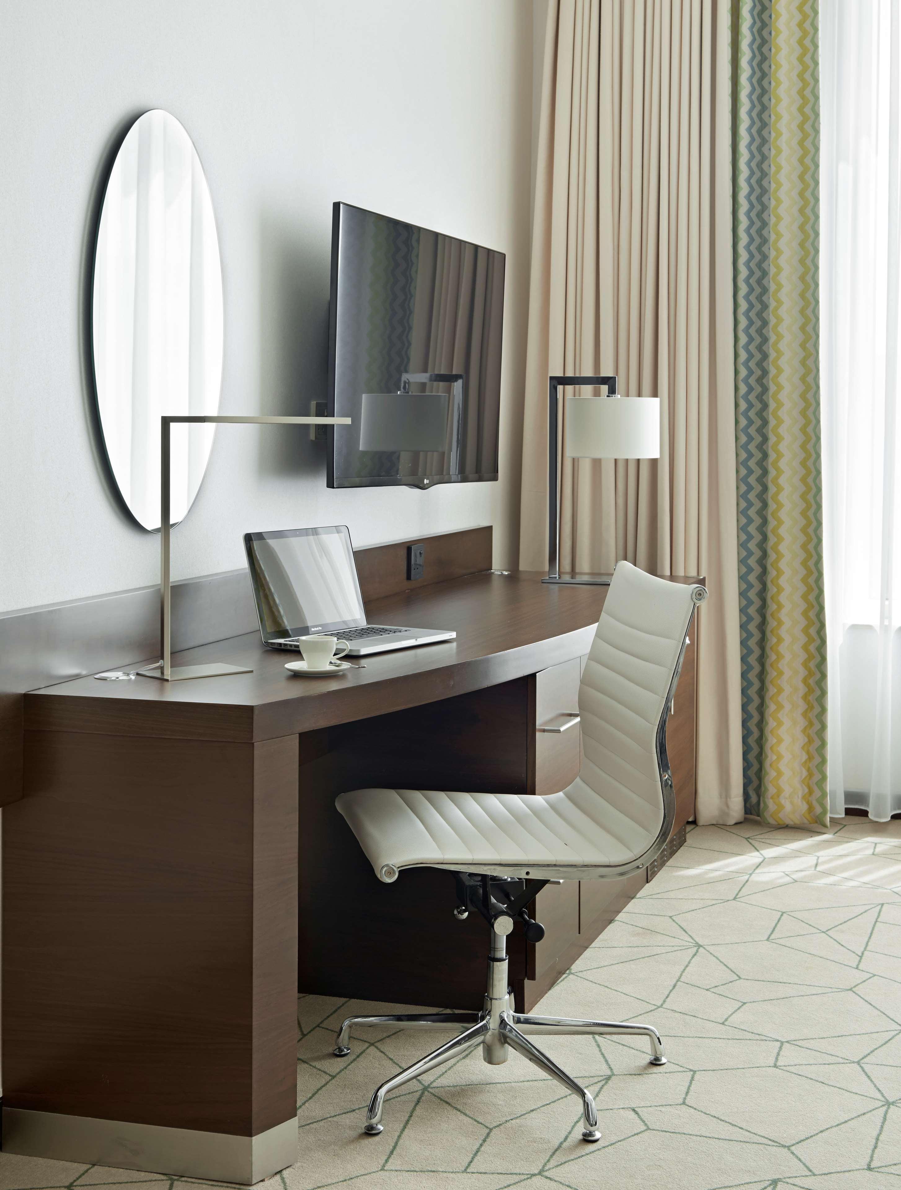 Hyatt Place Dubai Baniyas Square Kültér fotó