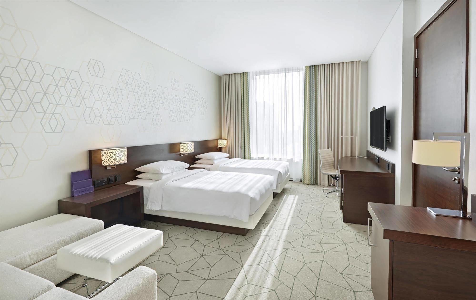 Hyatt Place Dubai Baniyas Square Kültér fotó